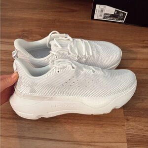 NWT men’s Under Armour UA Infinite Pro HOVR shoe sz 8